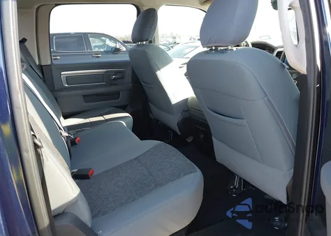 2019 Ram 1500 Classic Lone Star z USA, uszkodzony, nr VIN 1C6RR6LT5KS516326